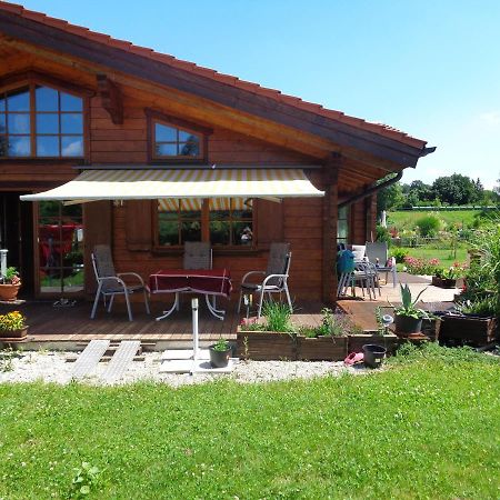 Barrierefreies Zimmer Im Blockhaus Mit Sauna Am See Soyen 外观 照片