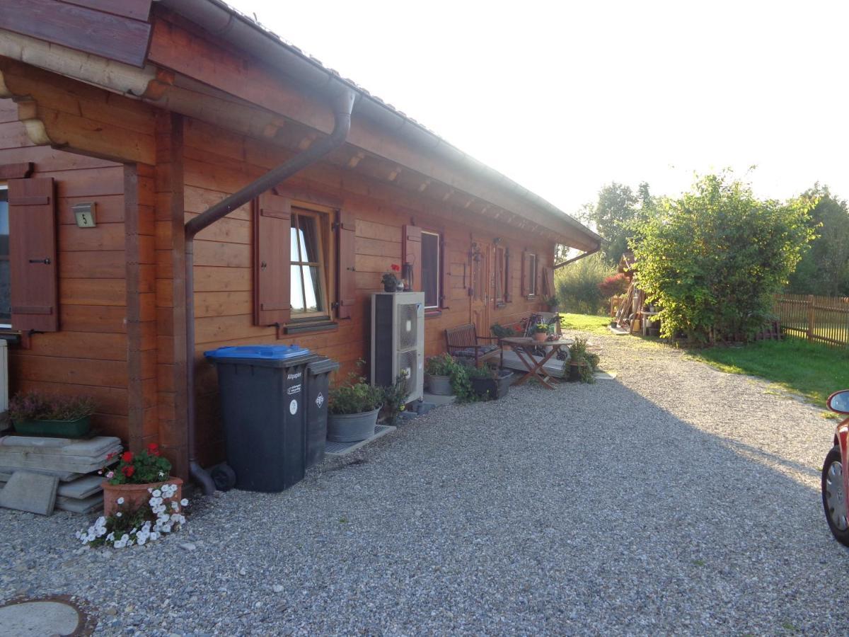Barrierefreies Zimmer Im Blockhaus Mit Sauna Am See Soyen 外观 照片