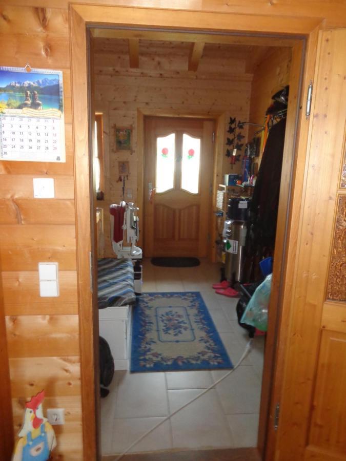 Barrierefreies Zimmer Im Blockhaus Mit Sauna Am See Soyen 外观 照片